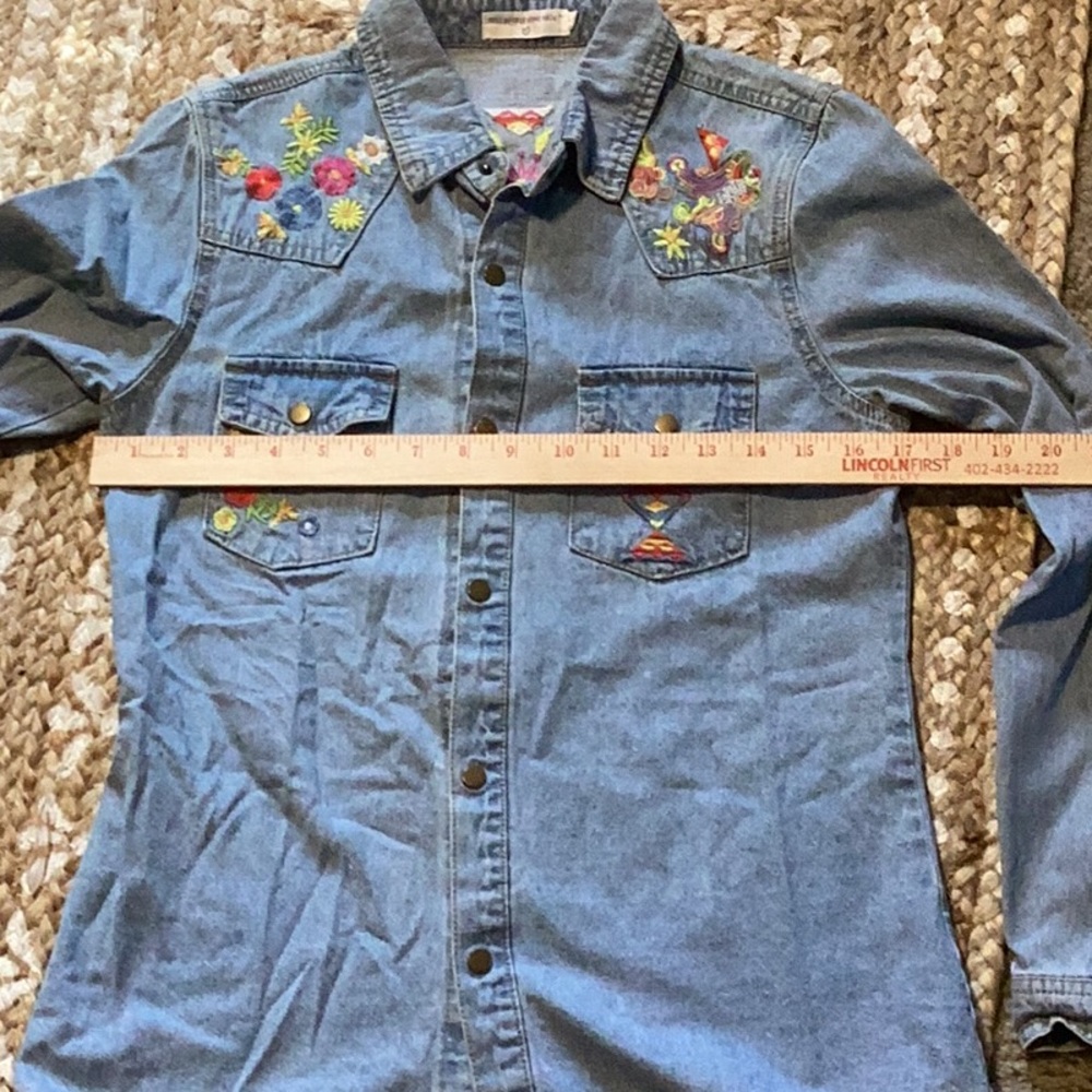 Free People Home Made Denim Shirt Wunderlust Embroidered Sz L - Picture 14 of 15